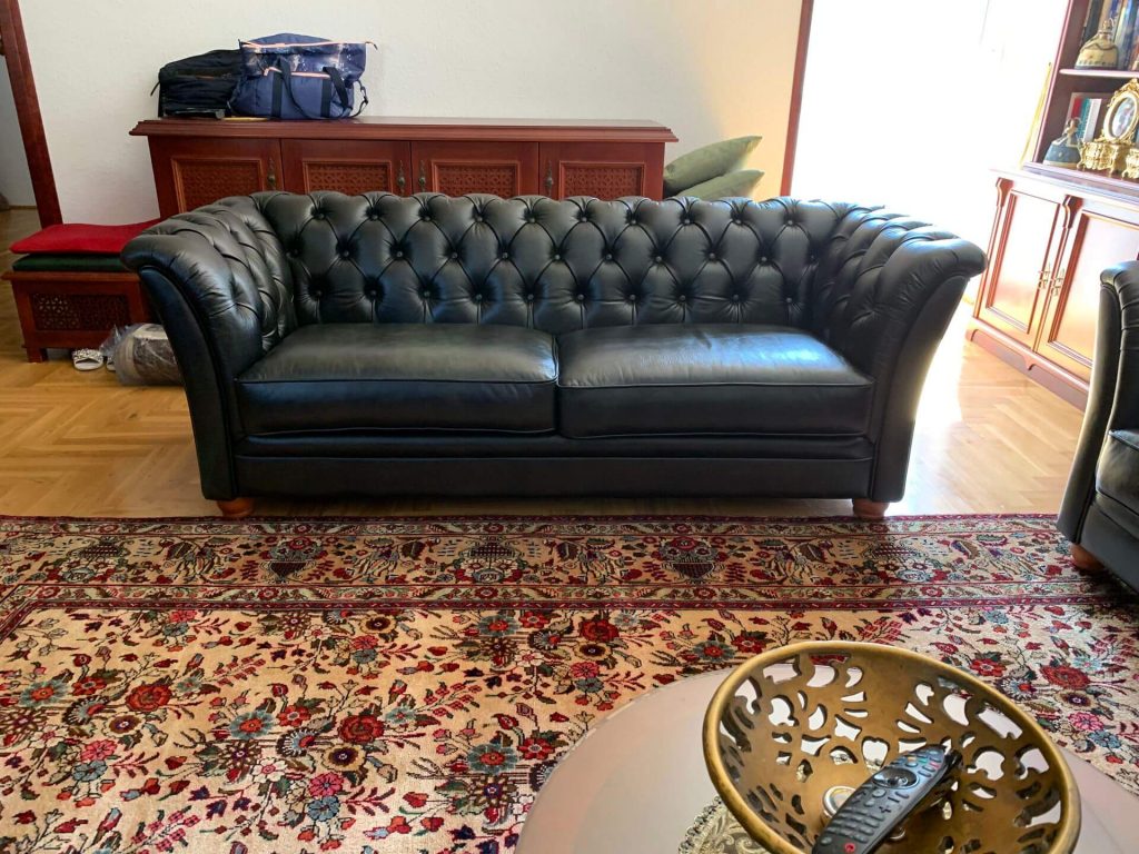 Ugyanaz a Chesterfield 3 személyes kanapé újrakárpitozás után