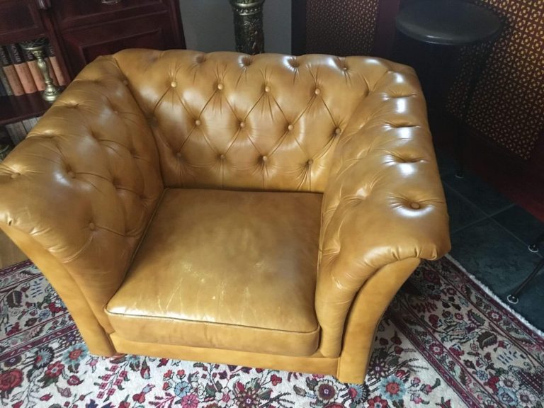 Chesterfield fotel felújítás előtt